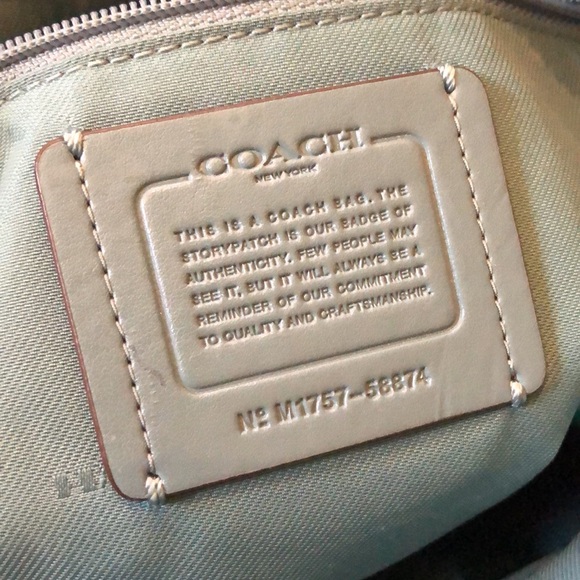 🩵 Coach pebbled leather crossbody bag with detachable strap, zipper pockets - Picture 11 of 17